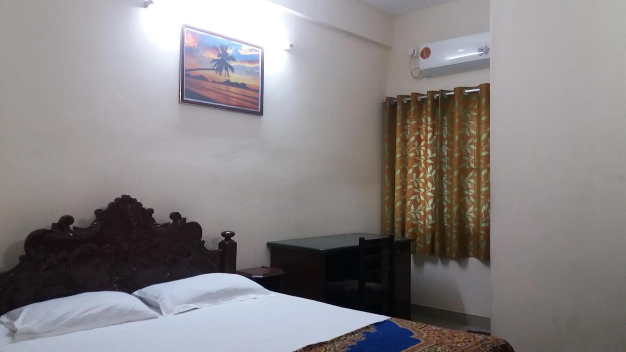 Classic Tourist Home Kochi Exterior foto